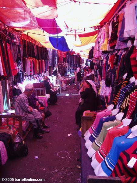 Outdoor market in the Erdaoqiao district in Urumqi, Xinjiang, China